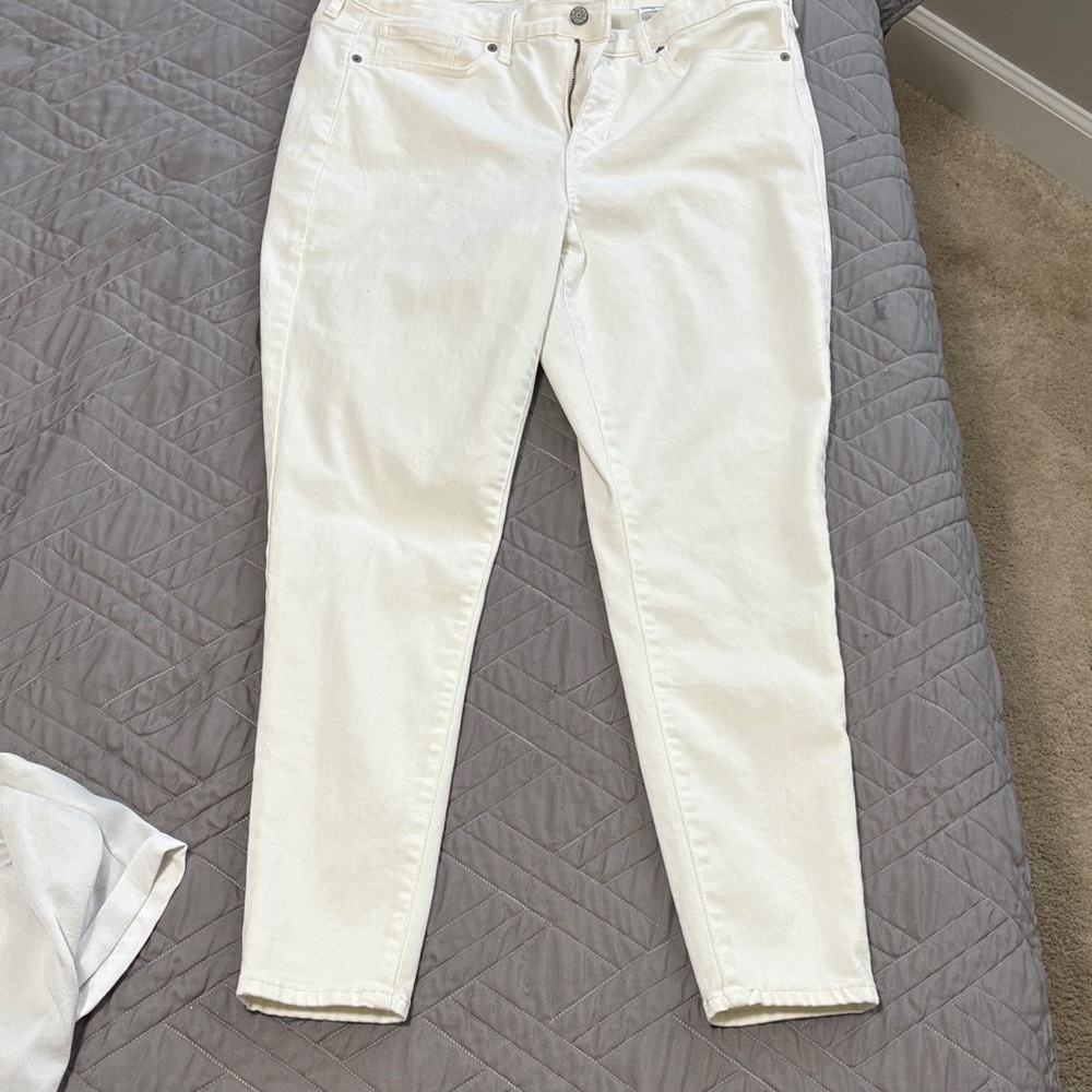 Banana Republic Women's Cream Skinny Curvy Jeans